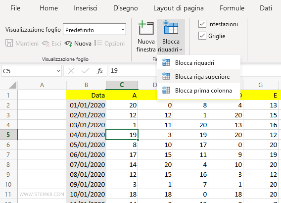 Clicca su Blocca riga superiore